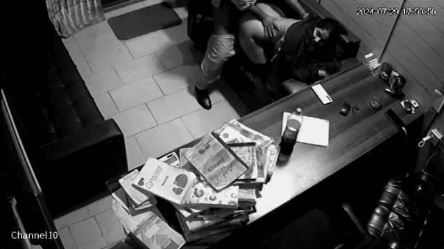 Paki muslim wife doggy sex hotel ke watchman sath cctv