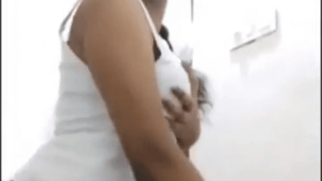 18+ Chennai cousin sister ki dick riding scandal boy sath